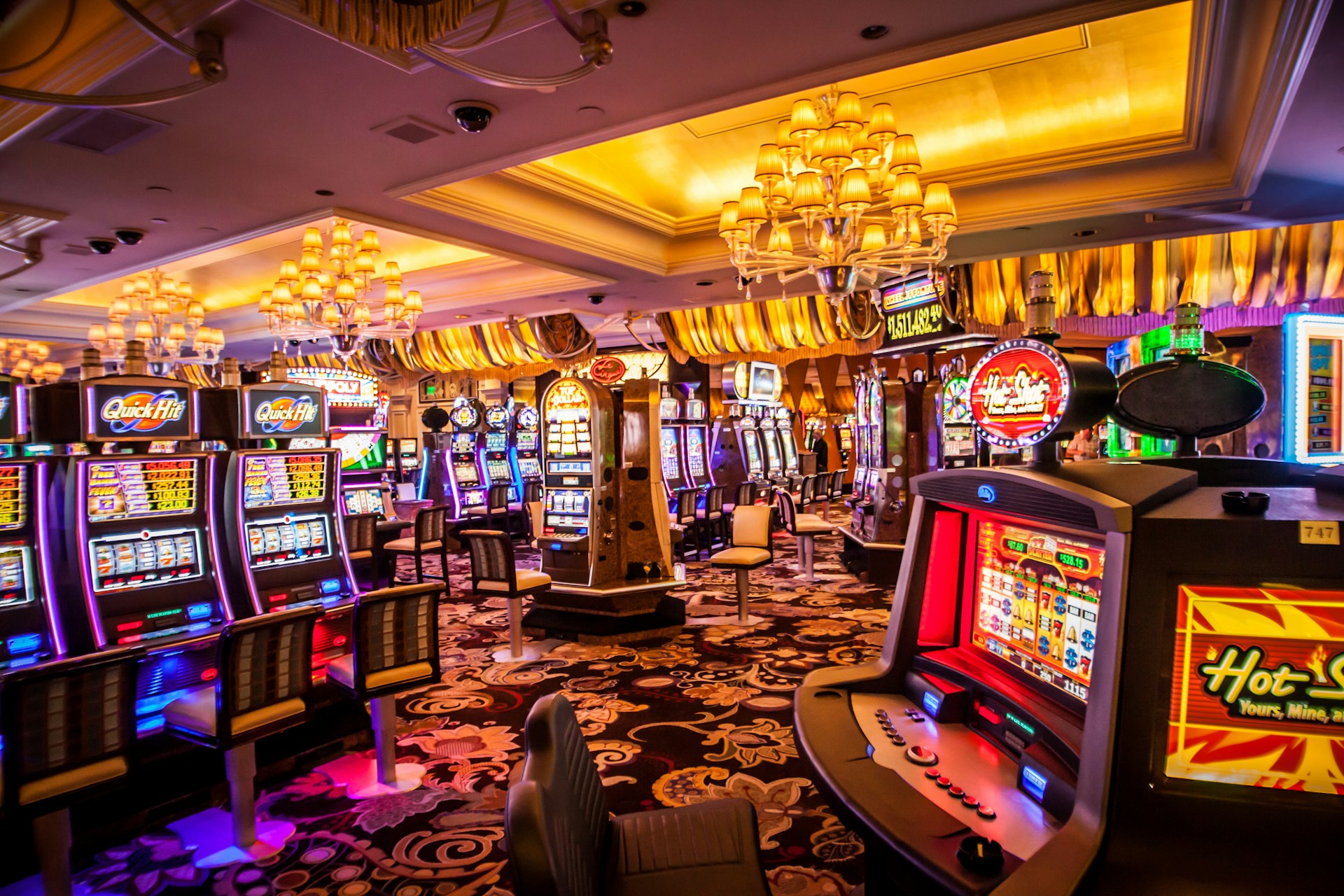 The Evolution of Slot Machines Land-Based Casinos